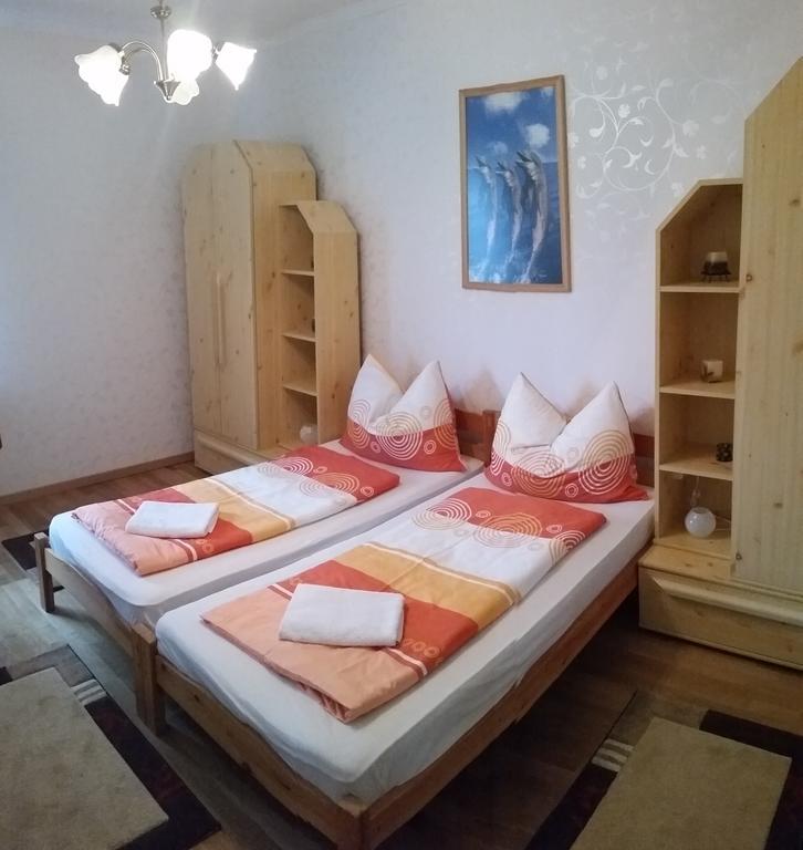 Fadora Apartman Тихань Номер фото