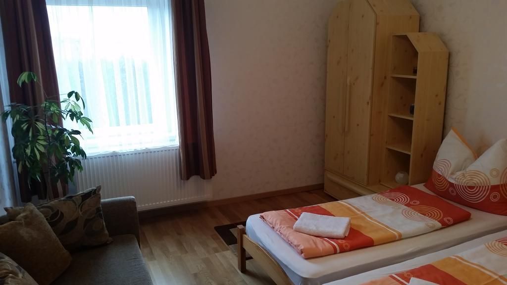 Fadora Apartman Тихань Номер фото