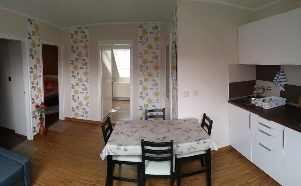 Fadora Apartman Тихань Номер фото