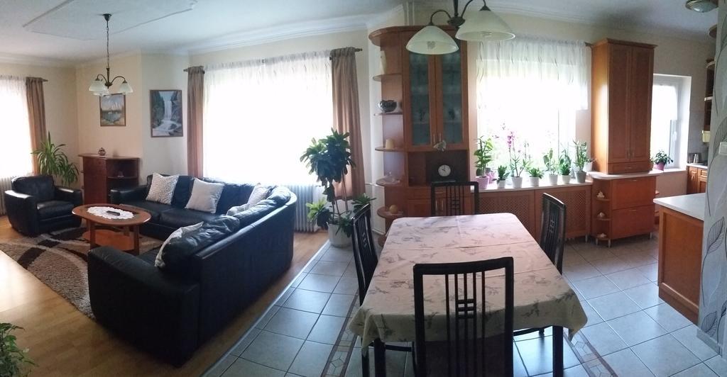Fadora Apartman Тихань Экстерьер фото